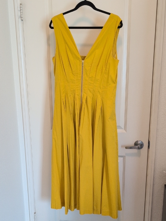Anthropologie Dresses & Skirts - Yellow V-Neck Sleeveless Midi Dress - Anthropologie